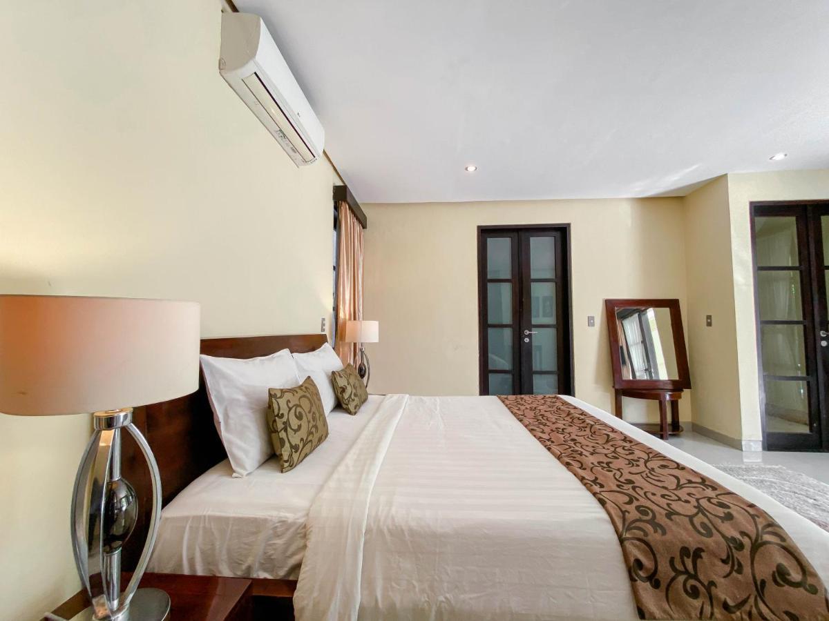 Cometa Villas Seminyak by Premier Hospitality Asia Bagian luar foto