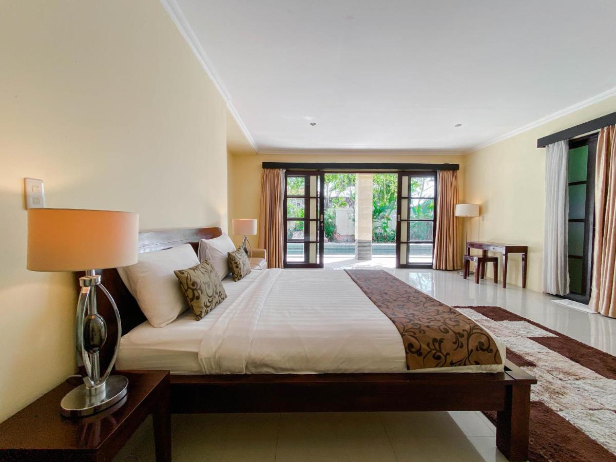 Cometa Villas Seminyak by Premier Hospitality Asia Bagian luar foto