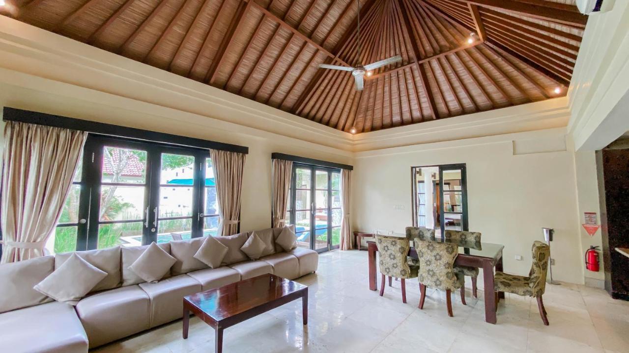 Cometa Villas Seminyak by Premier Hospitality Asia Bagian luar foto